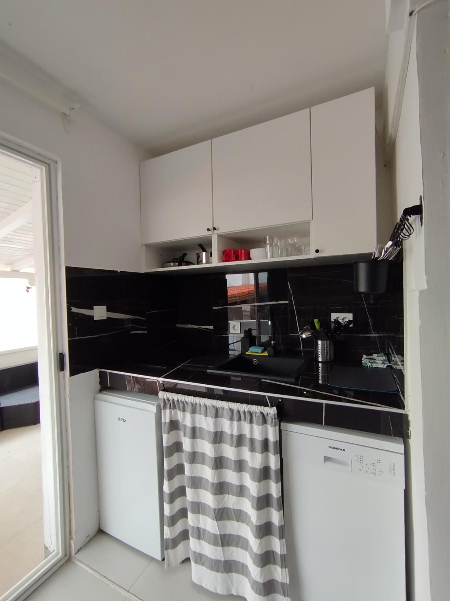 Apartman Iva Novalja Buitenkant foto